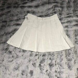 Aritzia Sunday Best White Pleated Olive Mini Skirt  NWT